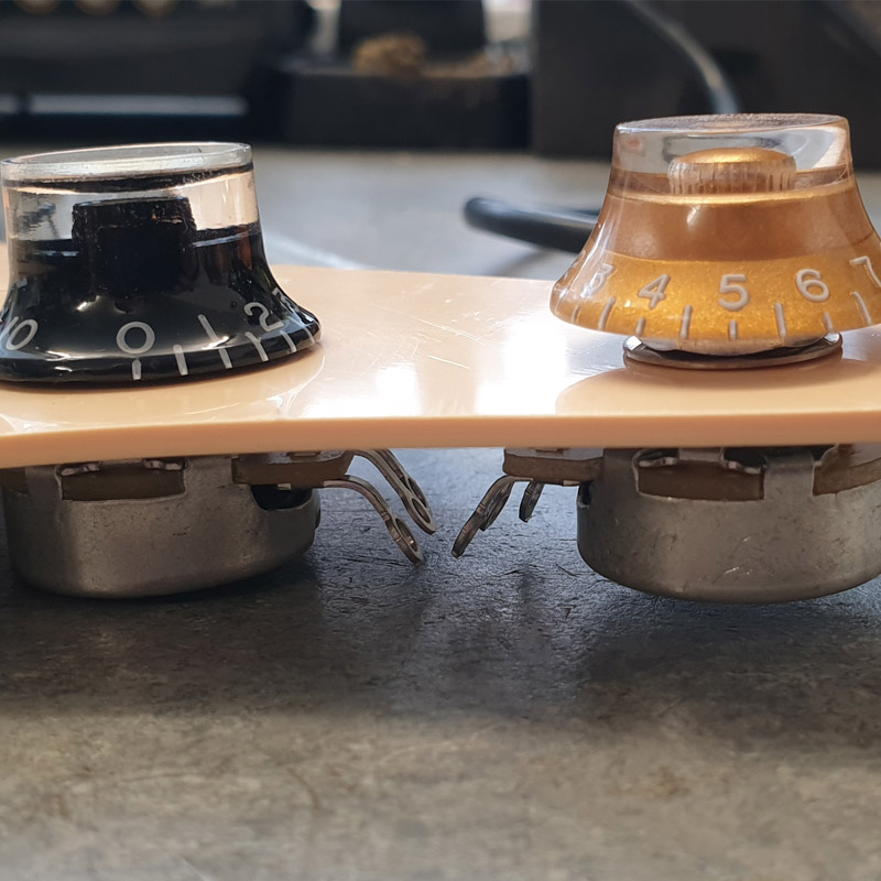 Side View of Vintage vs. Modern Gibson Knobs