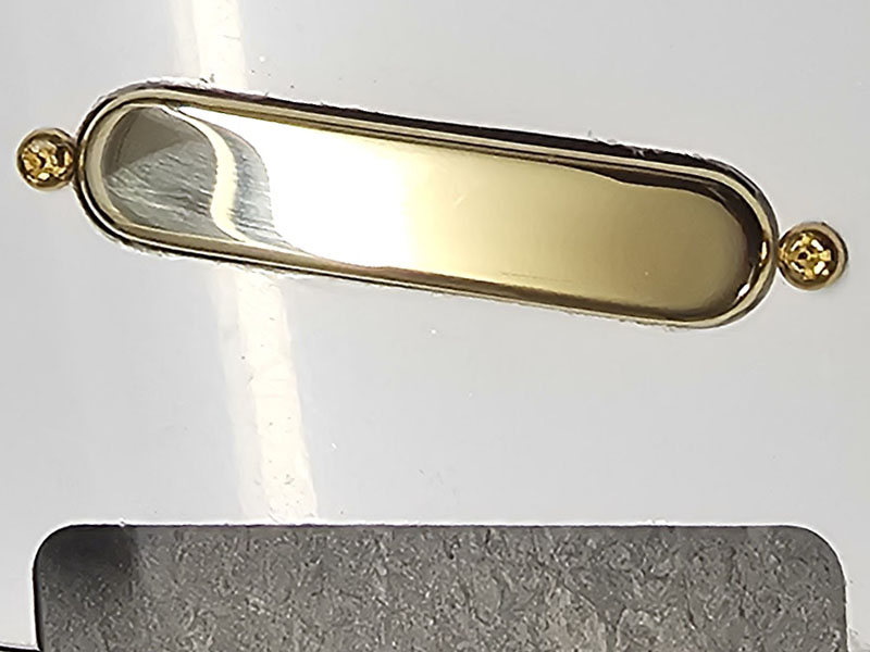 Gold Telecaster Neck pickup in the bridge slot of a Stratocaster