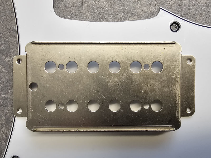 Wide Range humbucker doesn't fit in Stratocaster Neck Slot